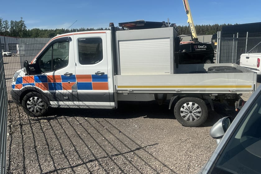 Bild 3 av Ford Transit 350 Chassi Dubbelhytt TDCi (170hk) Reparationsobjekt