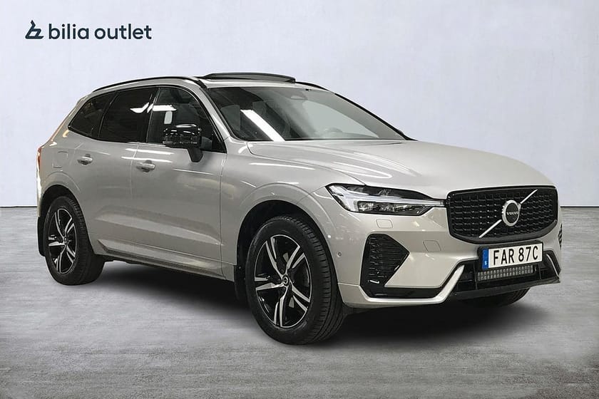 Bild 4 av Volvo XC60 B5 AWD Bensin R-Design 250hk Panorama B&W BLIS 360°