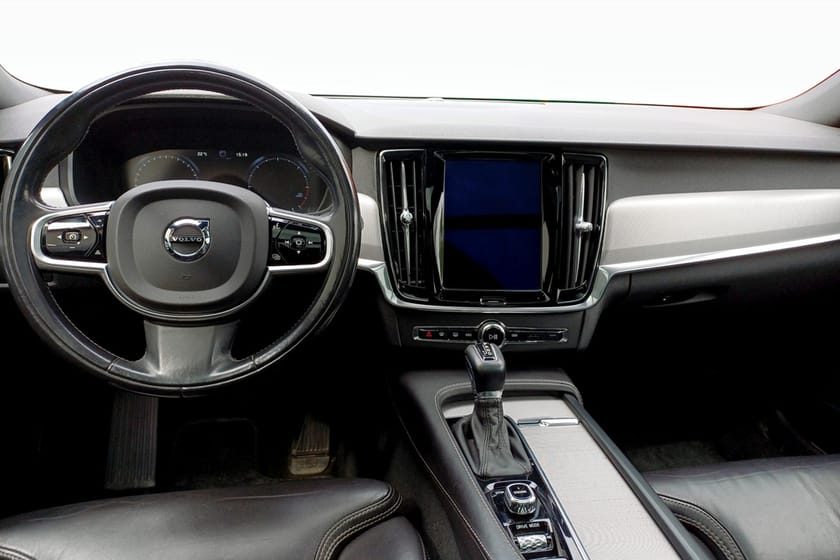 Bild 4 av Volvo V90 D5 AWD Inscription, Drag, Panoramaglastak, 360 kamera, HUD, Navigation