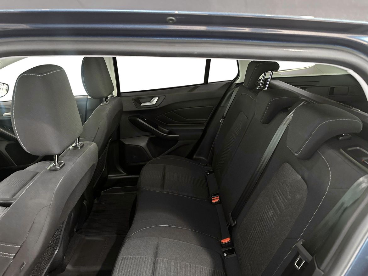 Ford Focus 2022 - miniatyr 7
