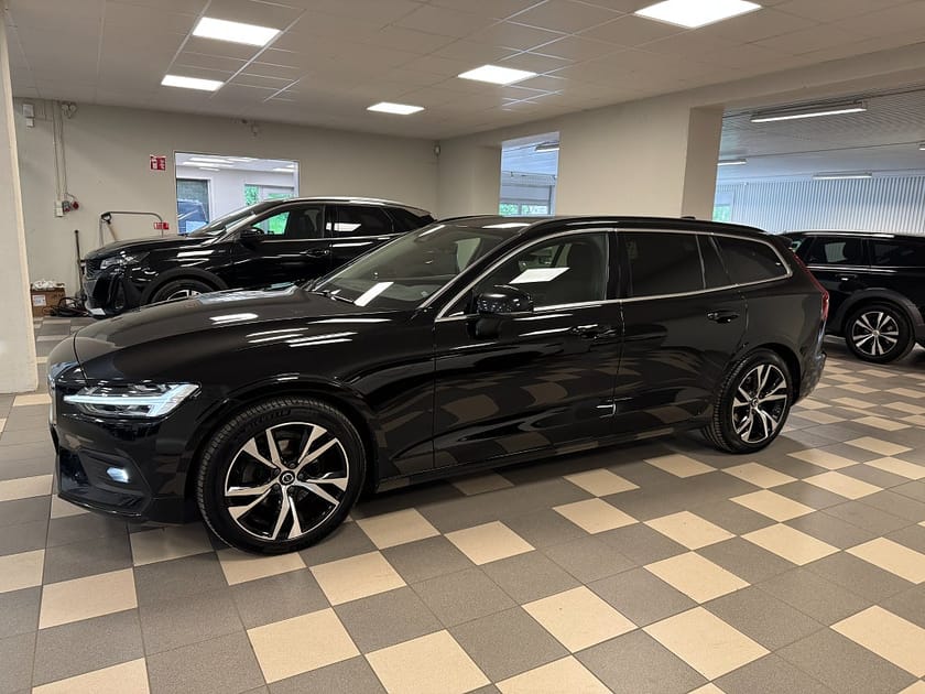 Bild 2 av Volvo V60 B4 Geartronic Core B-kamera Navi App-Connect Drag
