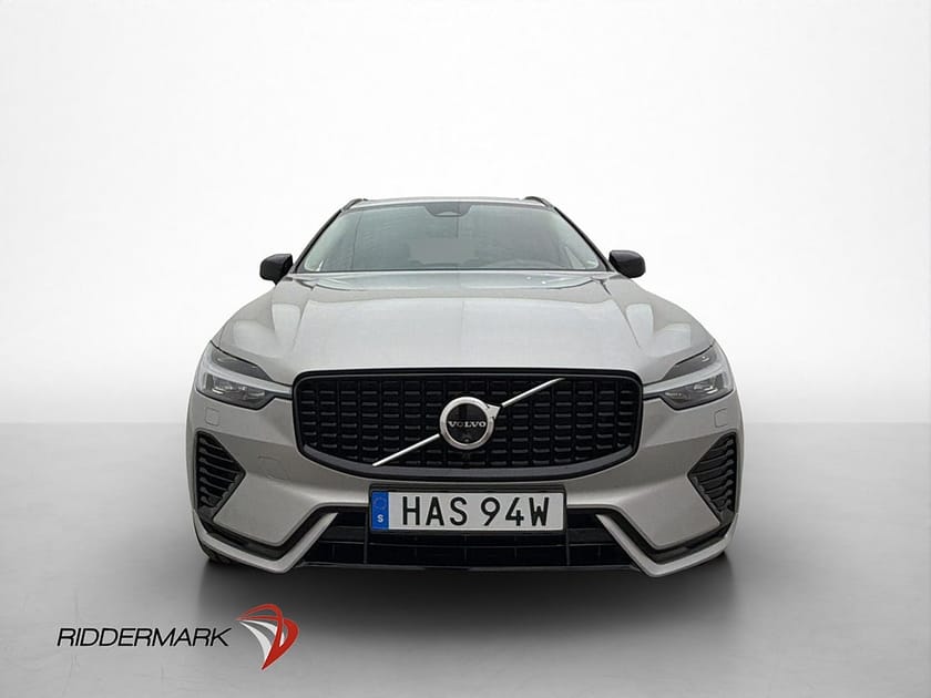 Bild 2 av Volvo XC60 Recharge T6 AWD Plus Dark VOC Pano H/K 360° Skinn