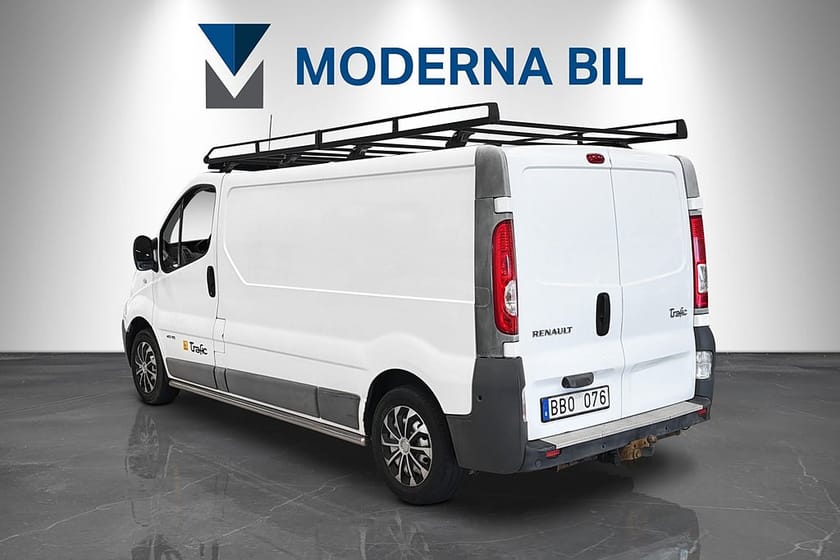 Bild 3 av Renault Trafic Skåpbil L2H1 Crossbuss Lasthållare Dragkrok 3-sits 114hk