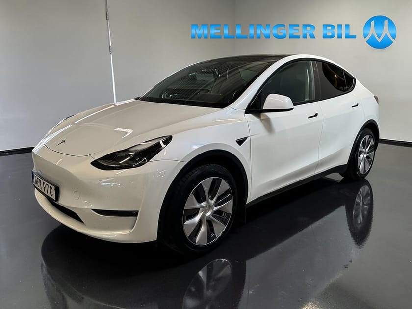 Bild 5 av Tesla Model Y Long Range AWD Panorama Kamera Autopilot Drag