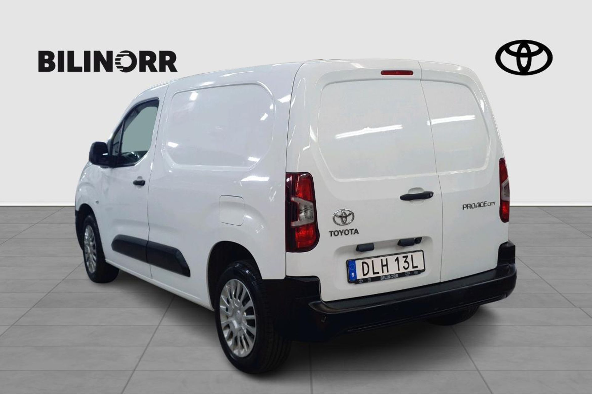 Toyota Proace City 2021, bild 2/10