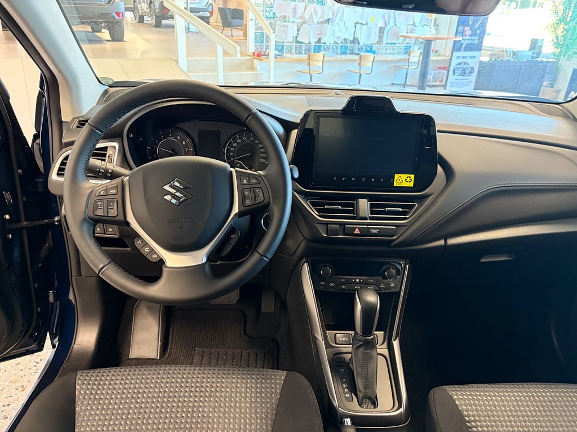 Suzuki S-Cross 2026, bild 7/8
