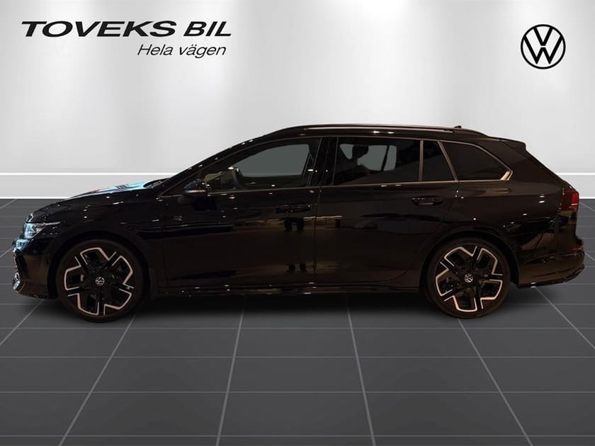 Bild 2 av Volkswagen Golf Sportscombi R-Line 1,0 TSI 150Hk Manuell