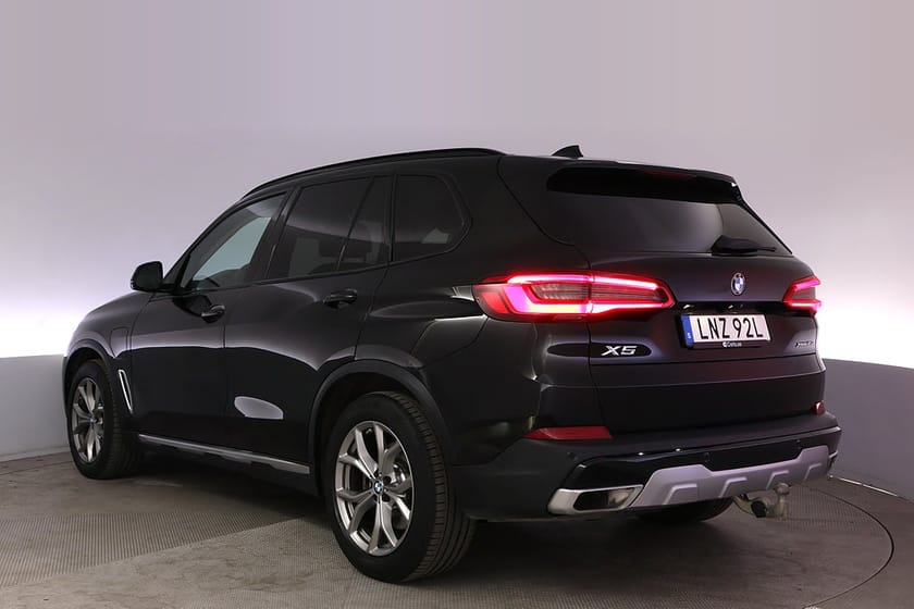 Bild 4 av BMW X5 xDrive45e iPerformance xLine Komfortstolar DAP HiFi HuD 360 Drag