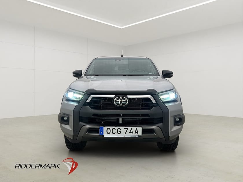 Bild 5 av Toyota Hilux Dubbelhytt Invincible 2.8 4WD Dragkrok JBL Kåpa Diff Moms
