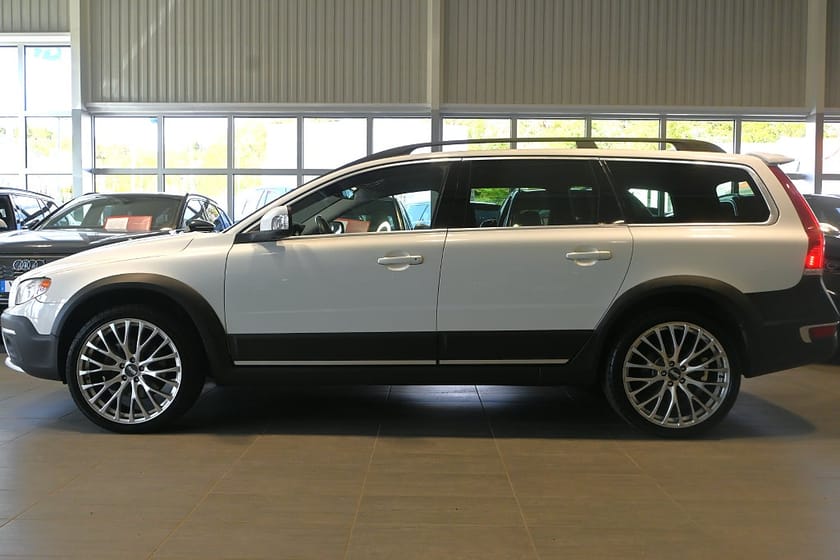 Bild 2 av Volvo XC70 D4 AWD Aut 181hk Momentum Drag