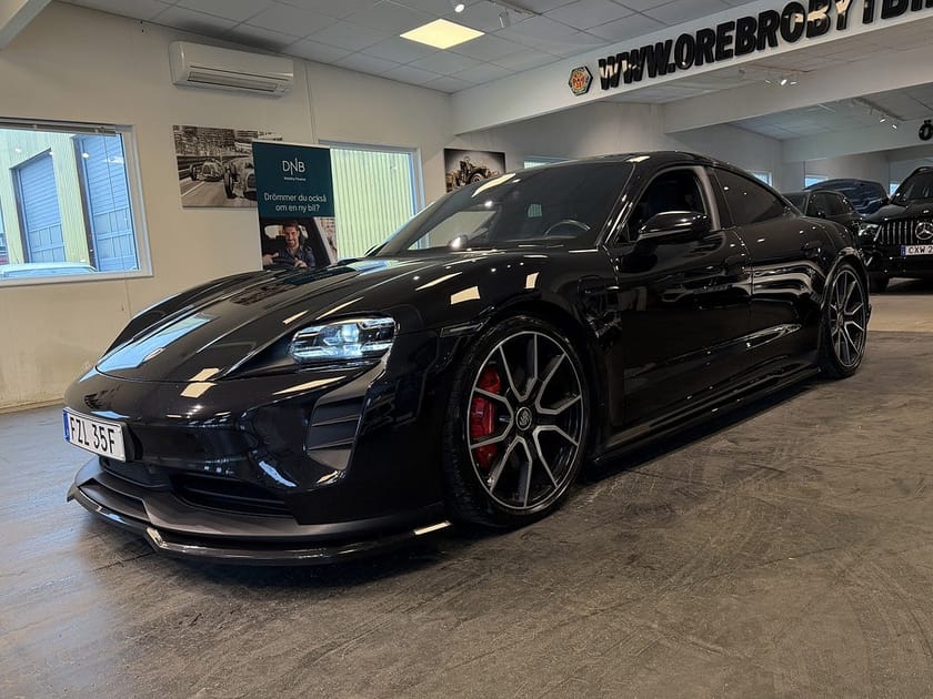 Bild 2 av Porsche Taycan 4S Direct Bose Pano Sport Chrono Full Maxton SE SPEC