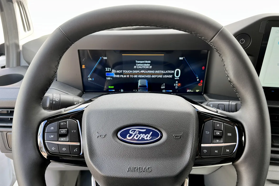 Ford E-Transit Custom 320