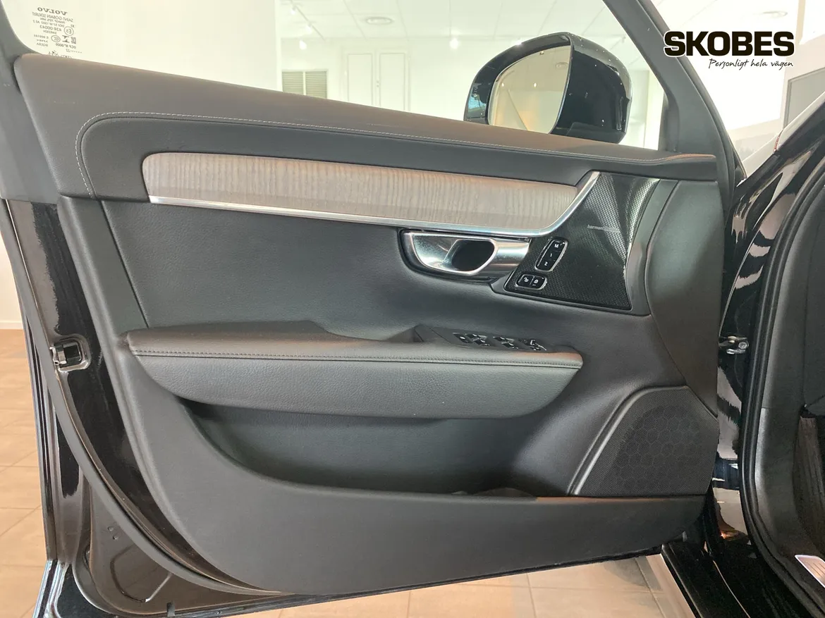 Volvo V90 Cross Country