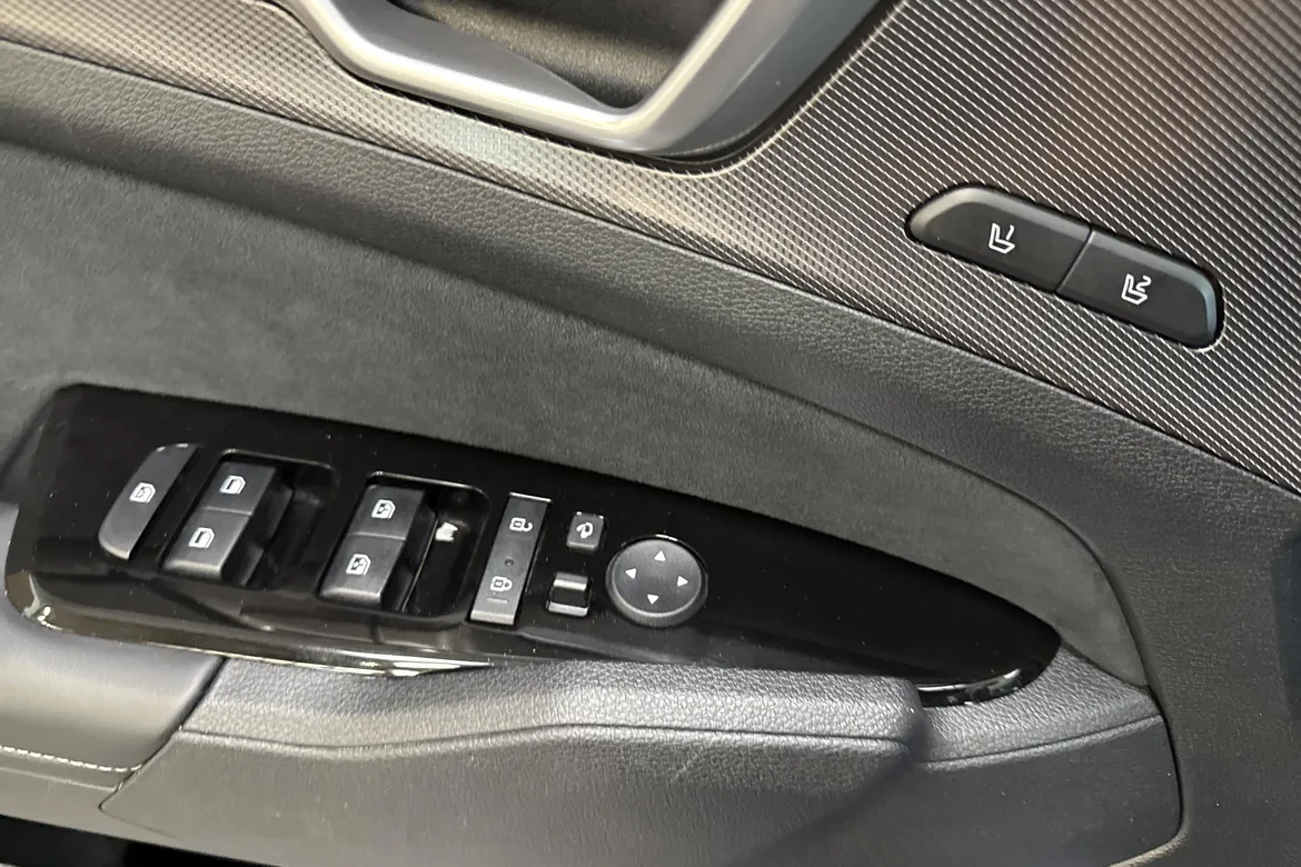 picture of a car