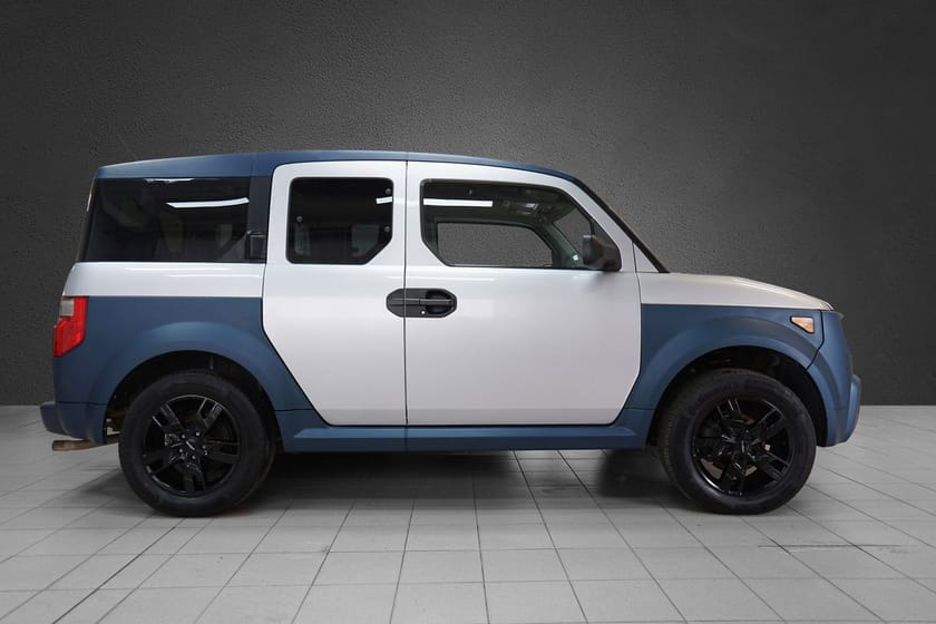 Bilde 4 av Honda Element 2.4 i-VTEC 159 HK 4WD Automat | H.Feste | EU OK t/28