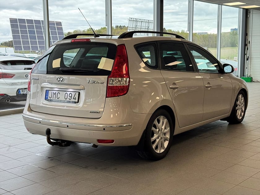 Bild 2 av Hyundai i30cw 1.6 CRDi Automat Drag 116hk