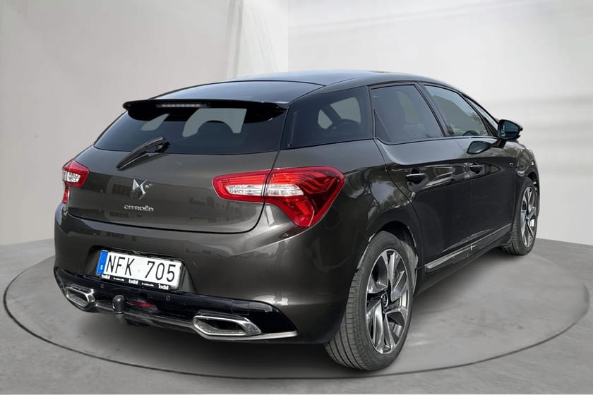 Bild 3 av Citroën DS5 HYBRID4 (160hk) Airdream Drag Läder Panorama