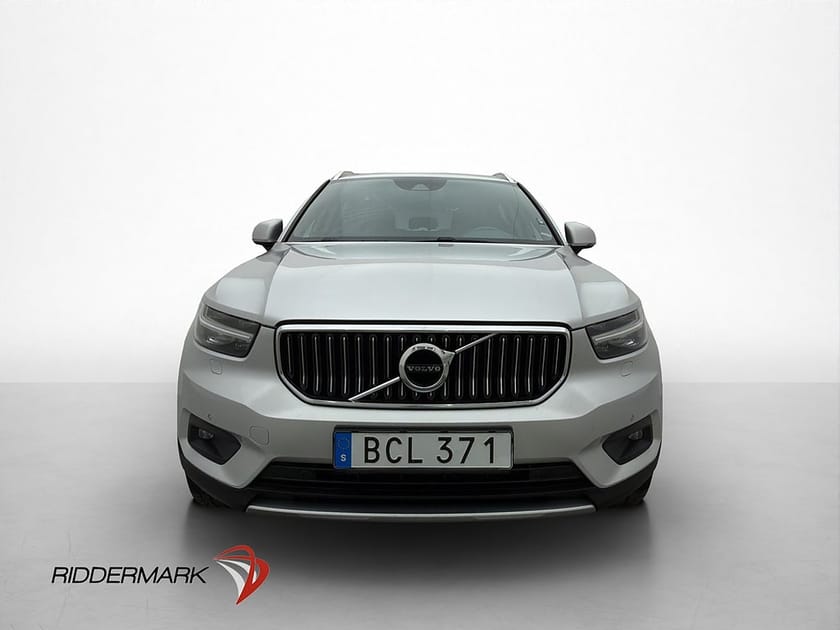 Bild 2 av Volvo XC40 D4 AWD Inscription Kamera Läder Dragkrok Värmare
