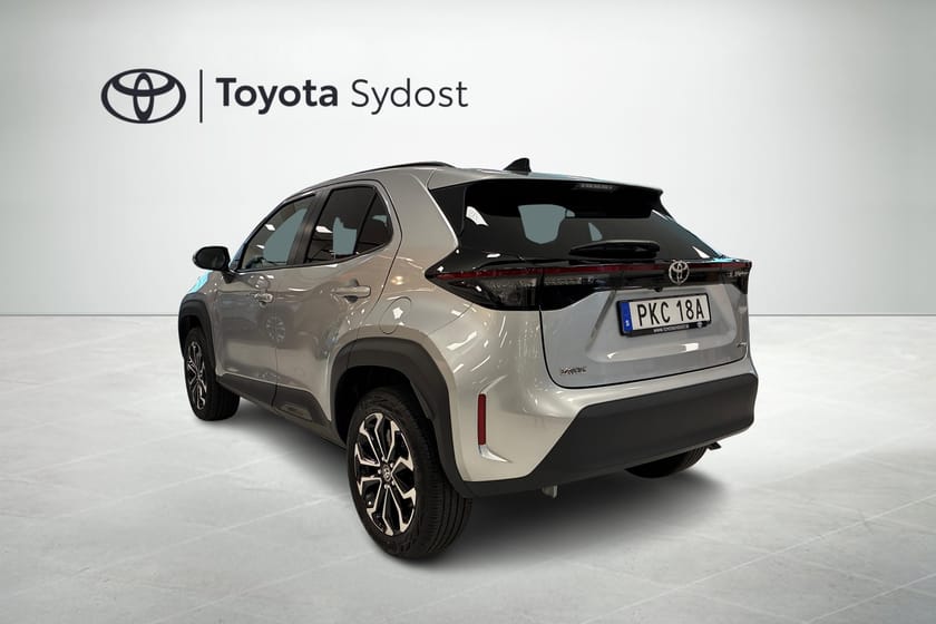 Bild 2 av Toyota Yaris Cross Hybrid 115 1.5 Active Plus Automat Backkamera Navigation mm.