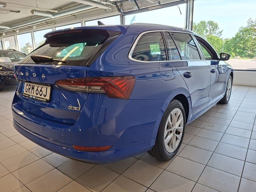 Bild 4 av Škoda Octavia Kombi COMBI STYLE 1,0 TSI M-HEV 110 HK