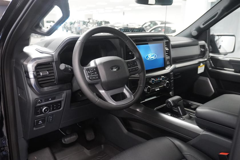 Bild 4 av Ford F-150 SuperCrew Lariat Black Edition 5.0l V8 406hp