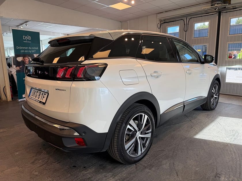 Bild 4 av Peugeot 3008 HYBRID4 300 EAT Allure Gps B-kamera Cockpit MOMS 301hk