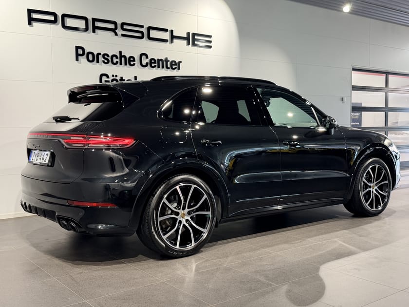 Bild 4 av Porsche Cayenne E-Hybrid SUV  Platinum Edition