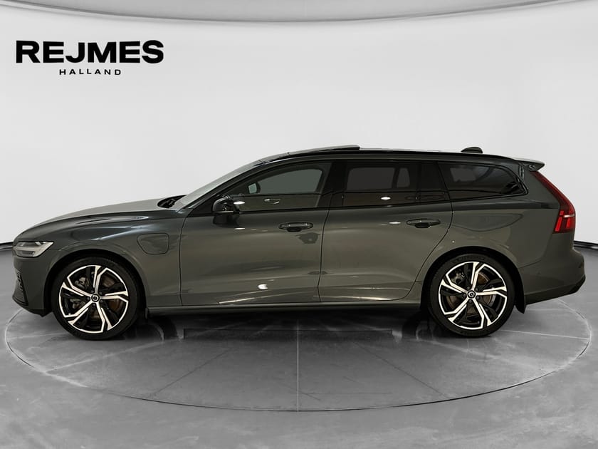 Bild 3 av Volvo V60 T6 Plus Dark Nordic Edition