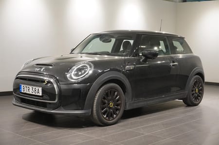 MINI Cooper SE Essential CarPlay Navi PDC LED