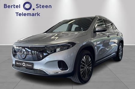 Mercedes-Benz EQA 300 4MATIC Rattvarme|Hengerfeste|Carplay|Distronic|Lav km