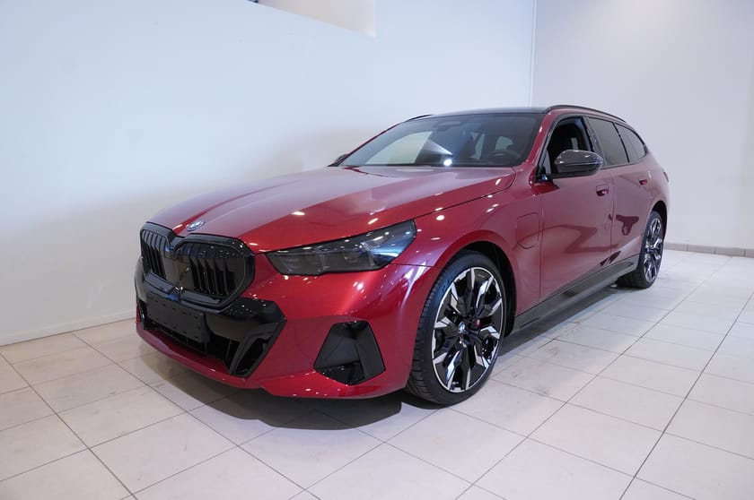 Bild 2 av BMW 550e xDrive Touring