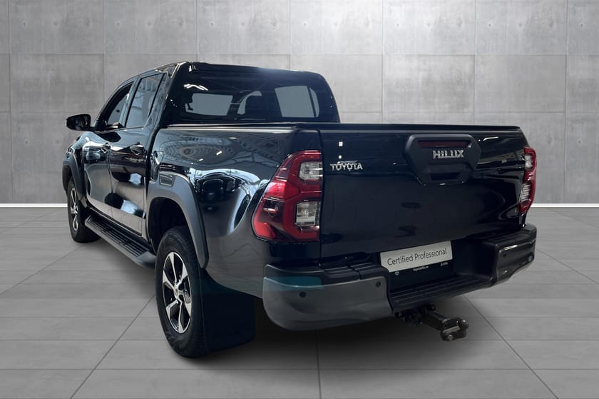 Bilde 3 av Toyota Hilux Dobbelcab 2.8 D 204hk SR+ Innv. X Aut 4WD,R.kamp 6.25% med 35%EK