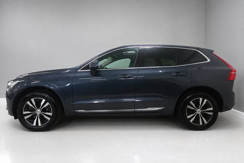 Bild 2 av Volvo XC60 Recharge T6 AWD Aut Panorama Drag Adaptiv farthållare