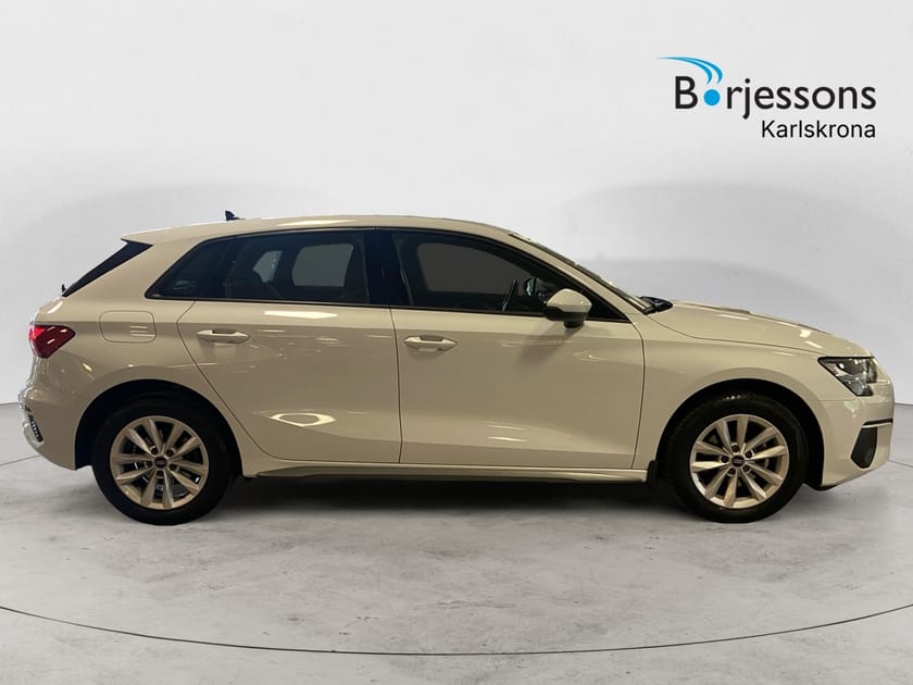 Bild 2 av Audi A3 Sportback 35 TFSI PROLINE 150 HK 6-VÄXLAD