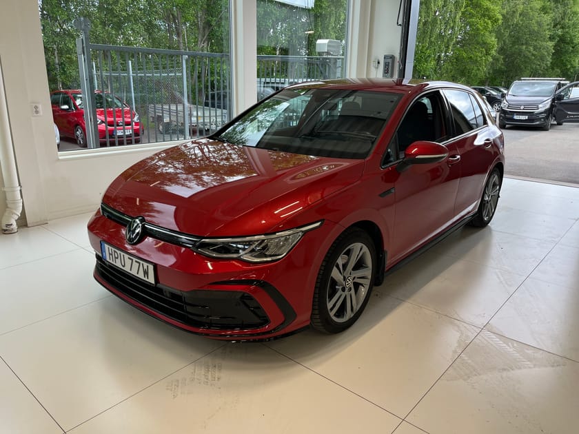 Bild 2 av Volkswagen Golf 1,5 eTsi Aut R-Line