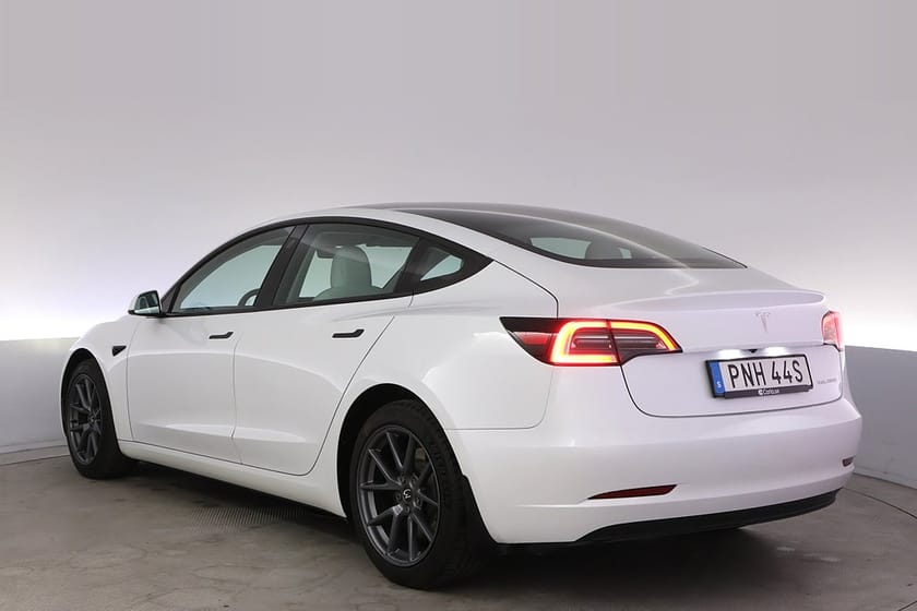 Bild 4 av Tesla Model 3 Long Range AWD Refresh EAP Uppg.AP Panorama