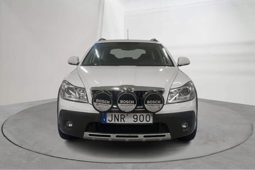 Bild 5 av Škoda Octavia Scout II 2.0 TDI 4X4 (140hk)