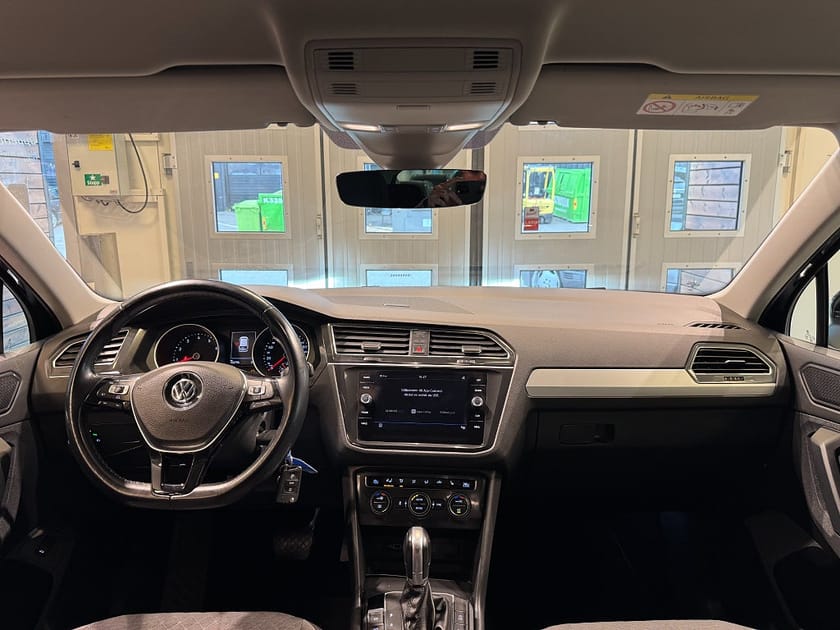 Bild 5 av Volkswagen Tiguan 1.4 TSI 4Motion Base Drag Värmare B-kamera Carplay