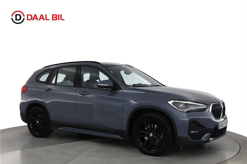 Bild 4 av BMW X1 xDrive25e 220HK SPORT LINE DRAGKROK HUD NAVIGATION NFC
