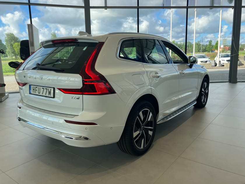 Bild 5 av Volvo XC60 T6 Plus Bright Nordic Edition, Runningboard, Stötfångarskydd, Backkameraspolning