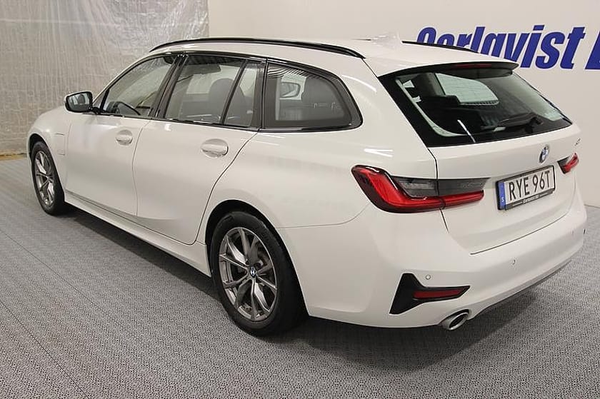 Bild 5 av BMW 330e Touring