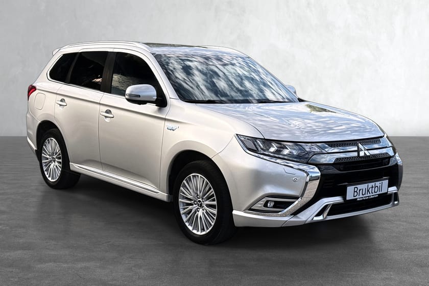 Bilde 3 av Mitsubishi Outlander PHEV Instyle+ / 4WD / Hengerfeste / Plug-in / Lav km-stand
