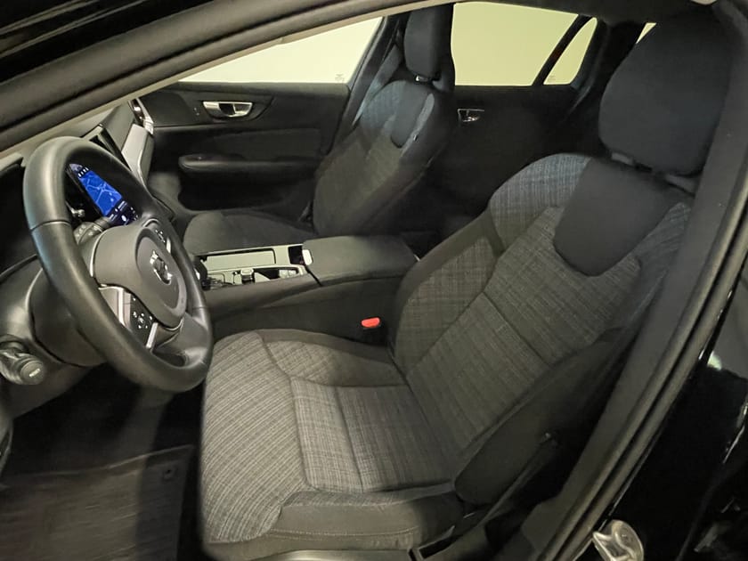 Bild 4 av Volvo V60 Recharge T6 II Core Edition