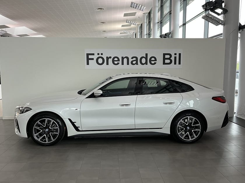 Bild 3 av BMW i4 eDrive40 Gran Coupé 4,95 ränta M Sport Drag Drive Assist