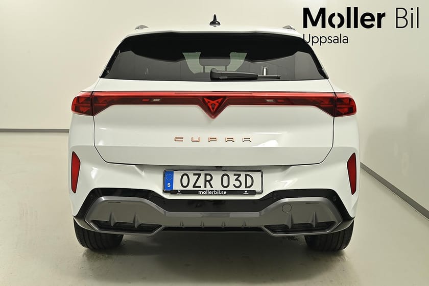 Bild 4 av CUPRA Terramar e-Hybrid eHybrid 204hk Ultimate, LED-Matrix, Elstolar, Dragkrok