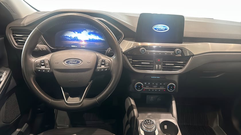 Bild 4 av Ford Kuga Plug-In Hybrid 2.5 P-HEV TITANIUM AUTOMAT