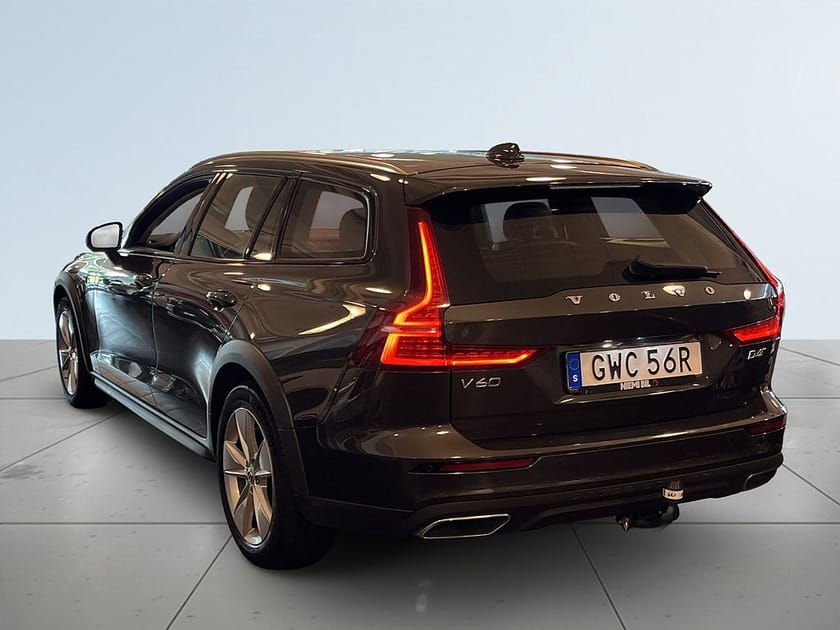 Bild 5 av Volvo V60 Cross Country D4 AWD Aut Momentum Pro Dvärm/Kamera/Dragkrok
