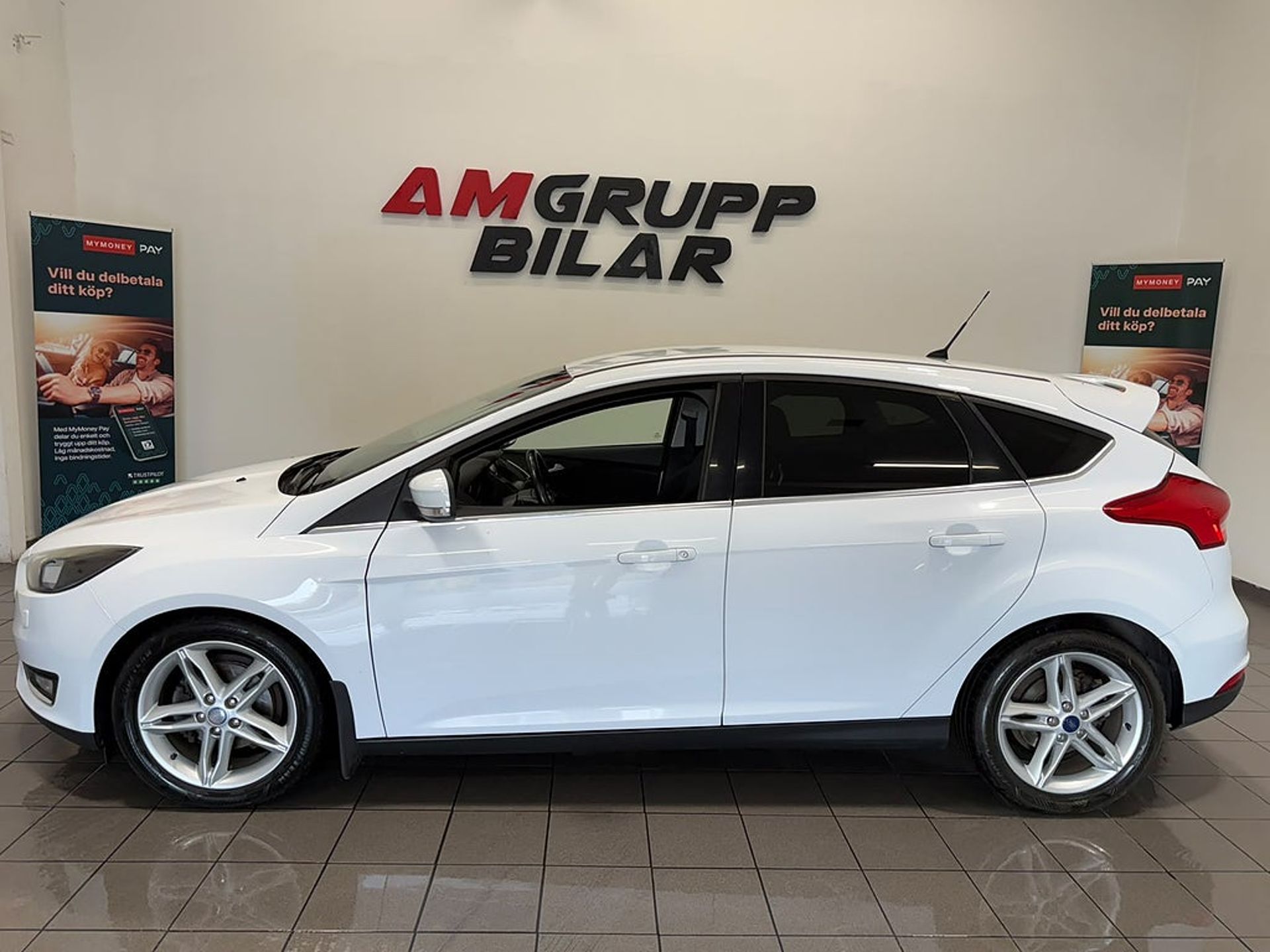 Ford Focus 1.0 EcoBoost Titanium Euro 6 2016, kuva 4/10