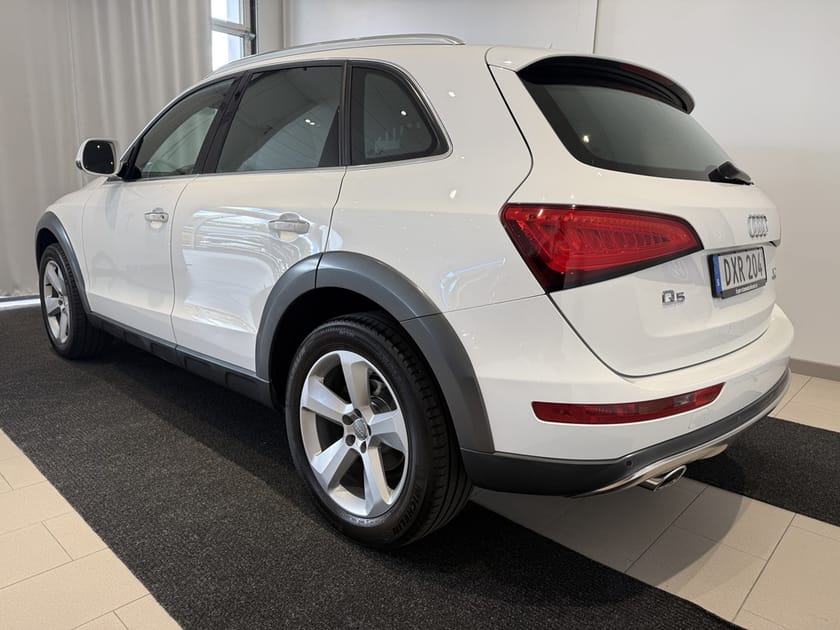 Bild 3 av Audi Q5 TDI 190hk Aut Drag Värmare S&V hjul