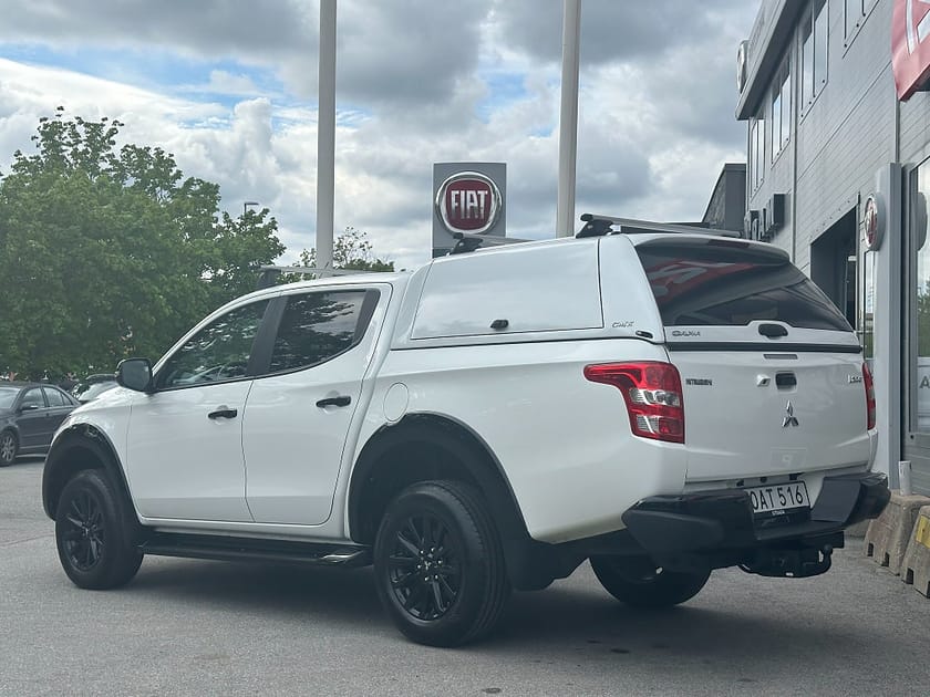 Bild 5 av Mitsubishi L200 Dubbelhytt 2.4 4WD | Drag | Kåpa | Extraljus | Takräcken | kamera